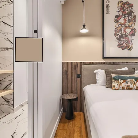 Apartment Quinte Flush